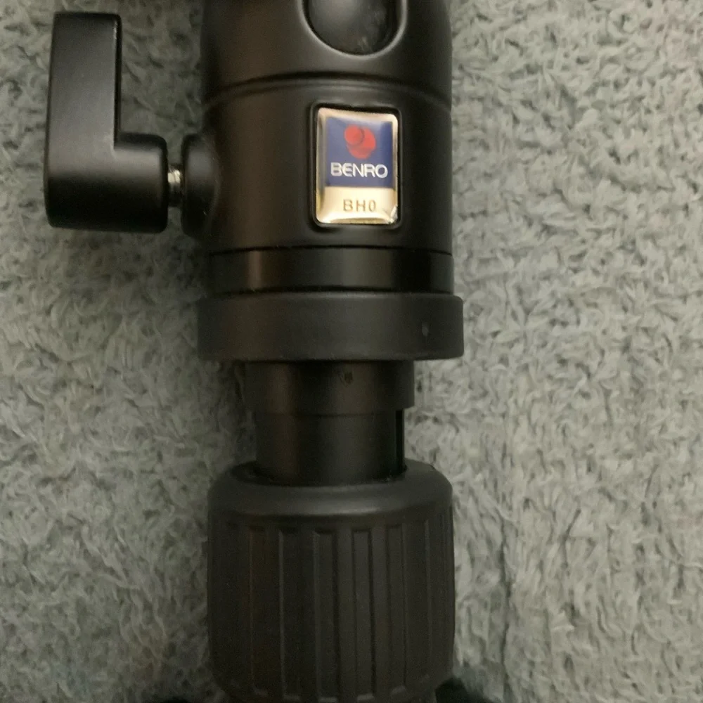 Benro Professional Tripod